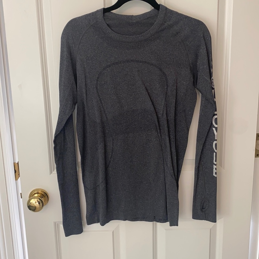 SoulCycle Lululemon long sleeve shirt